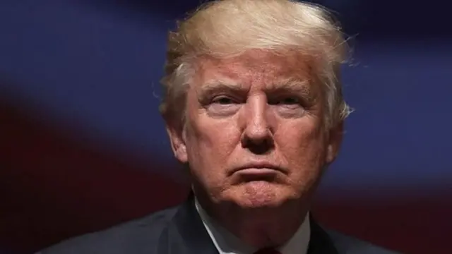 डोनल्ड ट्रंप