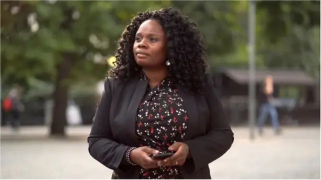 ఈ దేశంలో జనం గొప్పలు చెప్పుకోవడం అవమానంగా భావిస్తారు