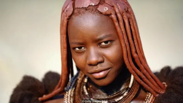 हिम्बा लोग पश्चिमी देशों के लोगों से अलग प्रतिक्रिया देते हैं