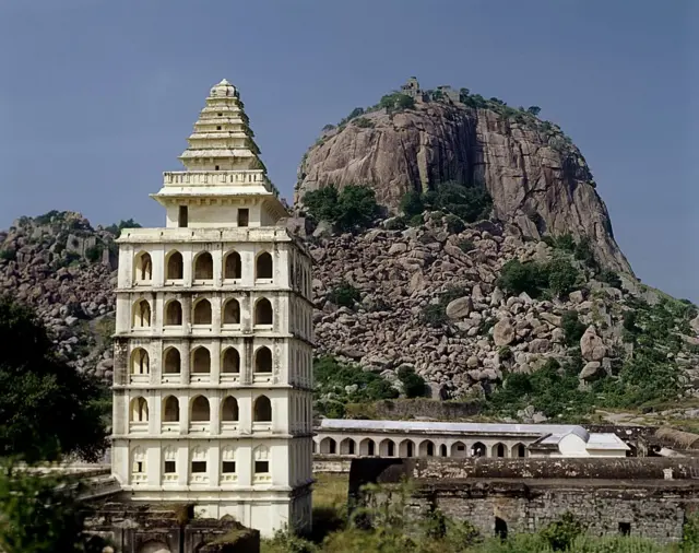 செஞ்சிக் கோட்டை