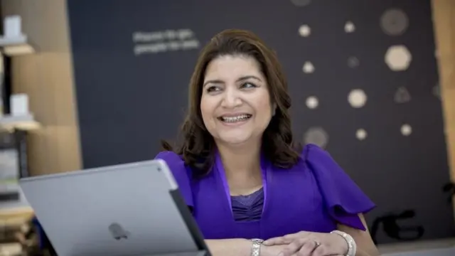 رومانا عابدين