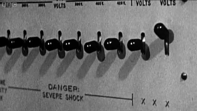 Imagen das gravações da Experiência de Milgram em 1963
