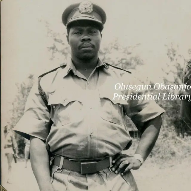 Olusegun Obasanjo ninu asọ ologun