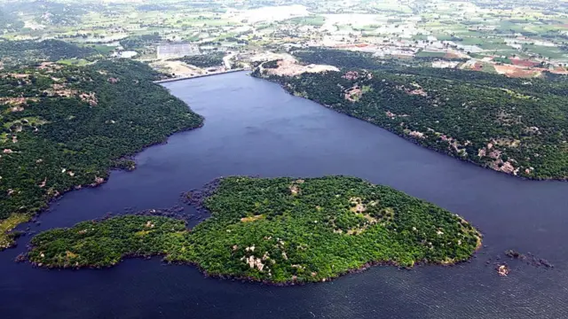 कालेश्वरम प्रकल्पातील धरणानं तयार झालेला जलाशय
