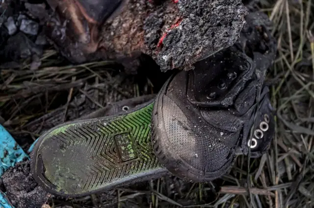 รองเท้านักเรียน