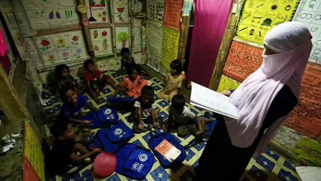 வங்கதேச முகாம்