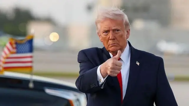  டொனால்ட் டிரம்ப் 