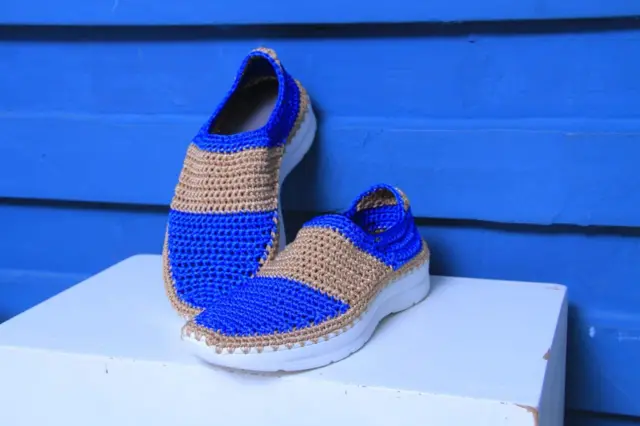 ራህዋ፡ ብኢድ ሰሪሓ ንዕዳጋ ካብ እተቕርቦም ጫማታት