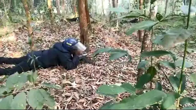 কক্সবাজারের পাহাড়ি এলাকায় র‍্যাবের অভিযান