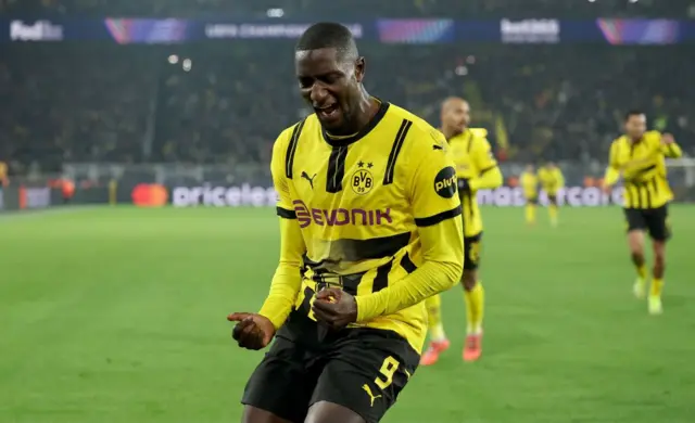 Serhou Guirassy na murna bayan cin ƙwallo a karawar da ƙungiyarsa Borussia Dortmund ta yi da Barcelona a gasar zakarun nahiyar Turai ta Champions league a wannan kakar