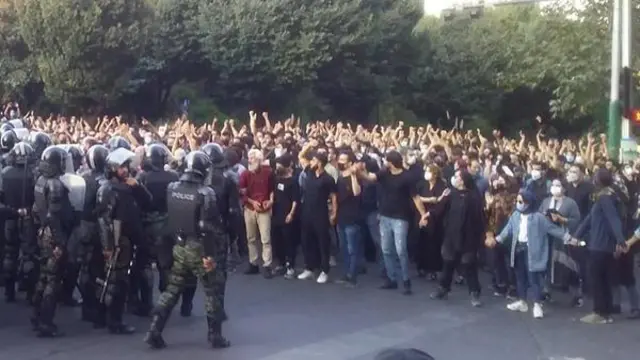 گارد ویژه در تهران