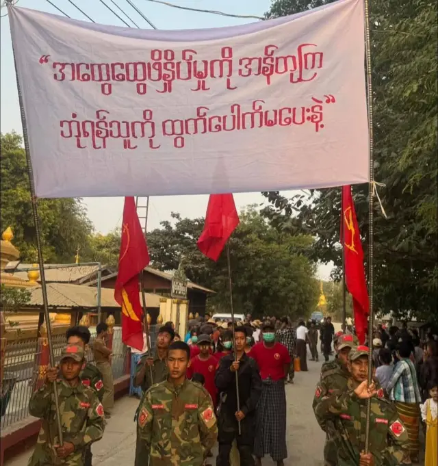 စစ်ကိုင်းတိုင်းထဲက မြို့ ၃ မြို့မှာ စစ်အာဏာသိမ်းဆန့်ကျင်တဲ့ ဆန္ဒပြပွဲလှုပ်ရှားမှု မြင်ကွင်းတွေ