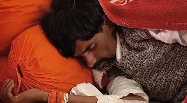 अंतरवाली सराटी मराठा आरक्षण: मनोज जरांगेंनी काढून टाकलं सलाईन