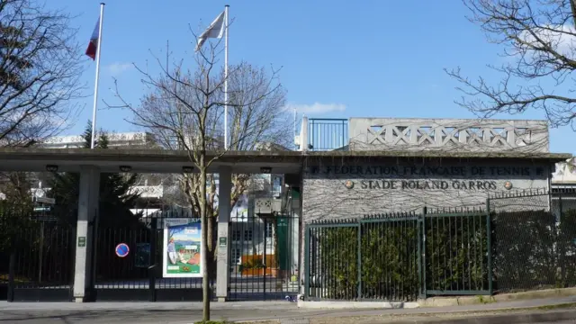 Fachada del complejo deportivo Roland Garros, en Francia.