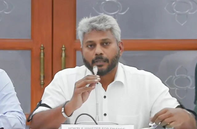 நிதியமைச்சர் மரிய வில்சன்
