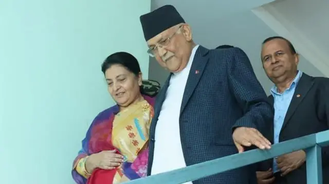 प्रधानमन्त्री केपी शर्मा ओली र पूर्वराष्ट्रपति विद्यादेवी भण्डारी
