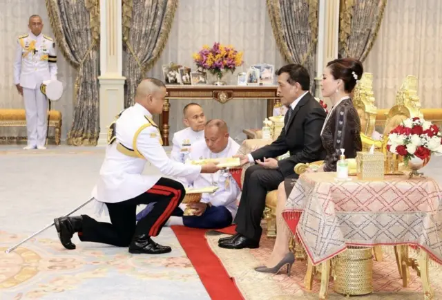 สำนักพระราชวัง