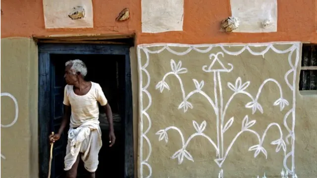 గిరిజనులు