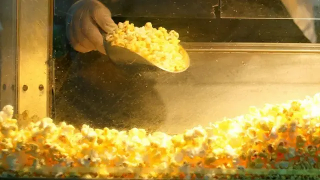 مبيعات الفشار في دور السينما