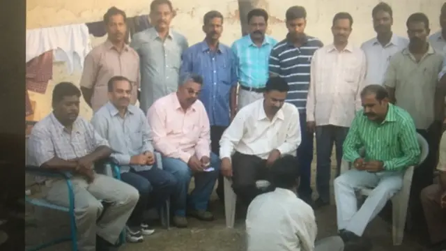 ஓமாவை விசாரிக்கும் ஜாங்கிட் குழுவினர்