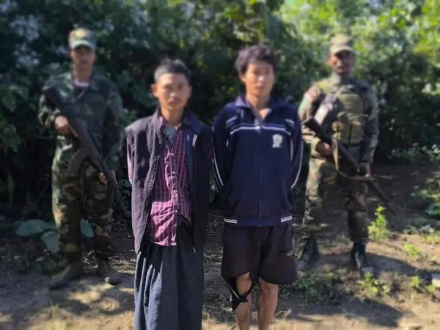 မင်းတပ်မြို့တိုက်ပွဲကနေ ထွက်ပြေးလာတဲ့ စစ်ကောင်စီတပ်ဖွဲ့ဝင်နဲ့ မိသားစုတွေကို တော်လှန်ရေးအဖွဲ့တွေ ဖမ်းမိခဲ့