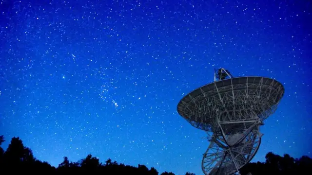 هل هناك مخلوقات فضائية؟