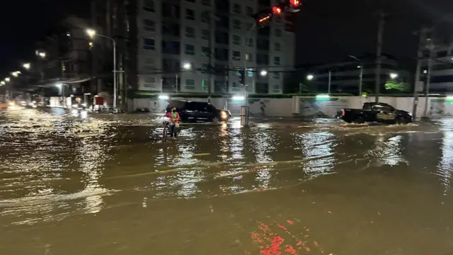 สำนักงานเขตบางเขน