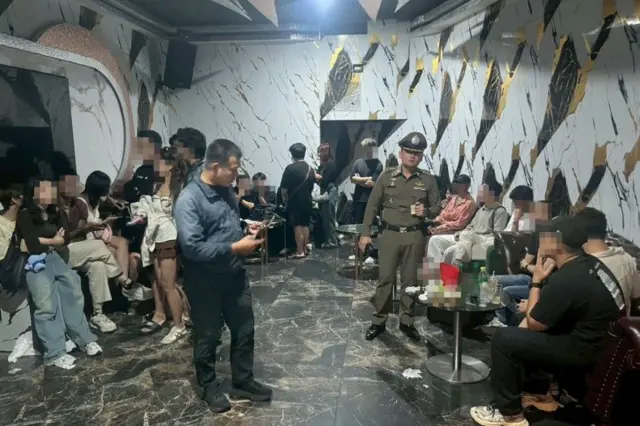 သြဂုတ် ၁၅ ရက်မှာ ထိုင်းအာဏာပိုင်တွေ ဝင်ရောက်စီးနင်းခဲ့တဲ့ ကာရာအိုခေခန်းအတွင်းက မြန်မာနိုင်ငံသားတွေ