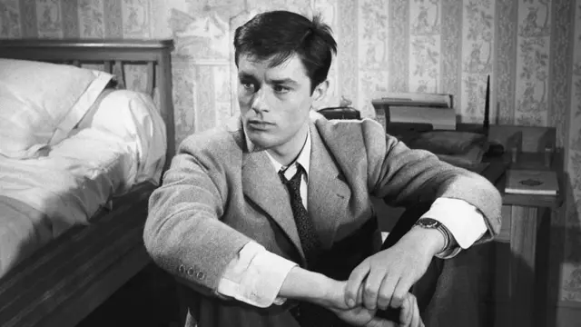 O ator francês Alain Delon no setgamble city 50 reaisMercado Negro, filmegamble city 50 reais1959 dirigido por Michel Boisrond