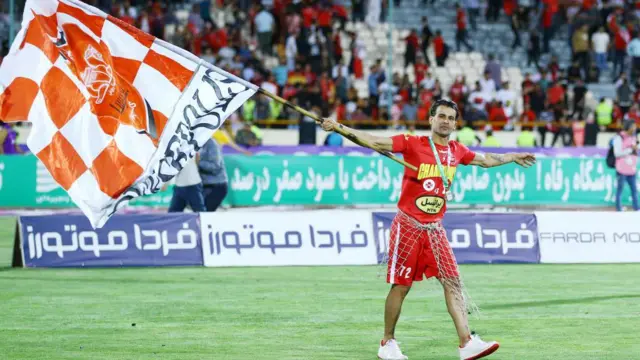 رفتن عیسی آل‌کثیر از پرسپولیس به استقلال یکی از جنجالی‌ترین انتقال‌های این تابستان فوتبال ایران بود