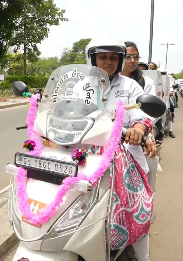 આદિવાસી વિસ્તારો માટે ટુ-વ્હીલર ઍમ્બ્યુલન્સ