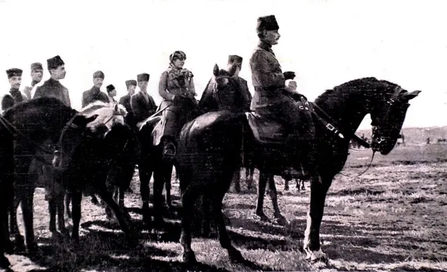 mustafa kemal ve silah arkadaşları