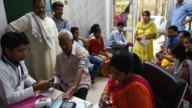 मोहल्ला क्लीनिक