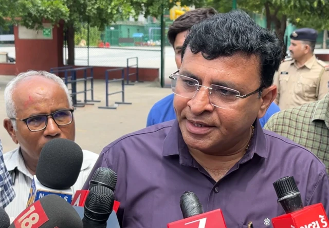 બીબીસી ગુજરાતી અમદાવાદ શાળા મણિનગર ખોખરા વિદ્યાર્થી હત્યા પોલીસ વાલી ક્રાઈમ