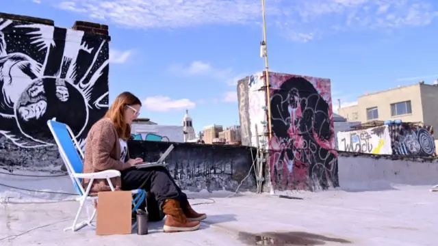 Учитель на видеосвязи