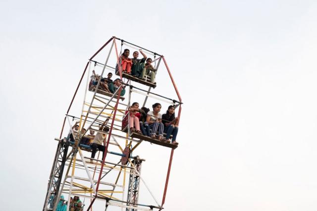 Priyanka, Shiwani, Meenakshi e Monubeto esporteroda-gigante