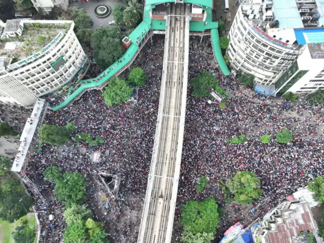 Sheikh Hasina, Bangladesh, demonstrasi 