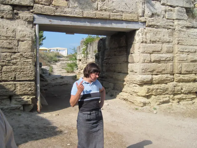 Археологиня Евеліна Кравченко