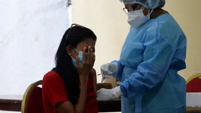 தடுப்பூசி இலங்கை