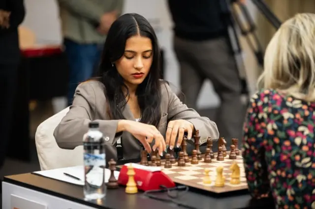 दिव्या आता 2026 मध्ये होणाऱ्या महिला कँडिडेट्स बुद्धिबळ स्पर्धेसाठी पात्र ठरली आहे तसंच तिनं आपला पहिला ग्रँडमास्टर नॉर्मही मिळवला आहे.