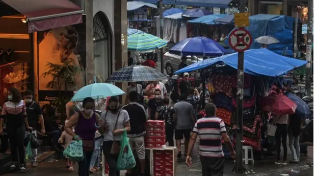 Saawo Pooloo, Biraazil keessa namoonni yeroo daandii daldalaa irra deeman, Mudda 30, 2021