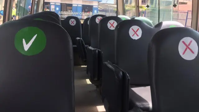 Imodoka ziratwara kimwe cya kabiri cy'abo zisanzwe zemerewe