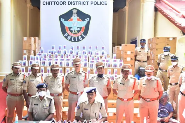 చిత్తూరు పోలీసులు