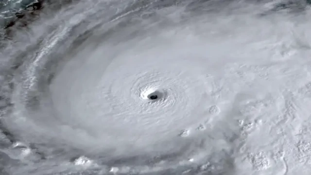 Karayip Denizi üzerindeki Melisa Kasırgası'nın uydu görüntüsü