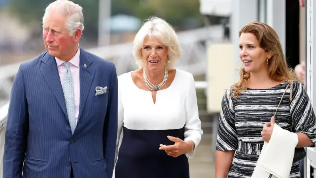 Şahzadə Haya (sağda) şahzadə CHarles və arvadı Camilla ilə Londonda (5 sentyabr 2018)