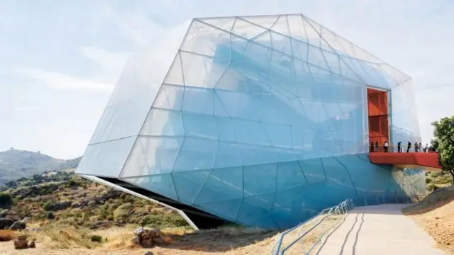 L'auditorium de Plasencia, en Espagne, est fait d'un matériau innovant et léger