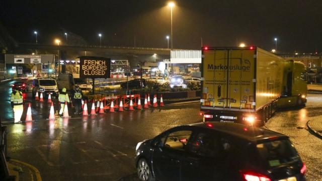 Covid 19 Drivers urged to avoid ports as France shuts border