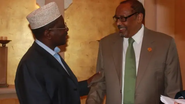 Siilaanyo iyo Sh Shariif ayaa ku kulmay Imaaratka Carabta 2012-kii