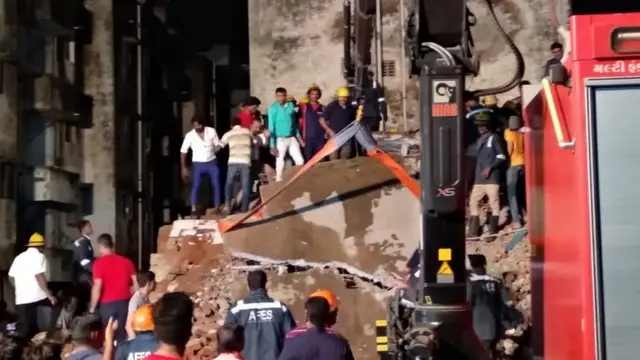 ઇમારત ધરાશાયી