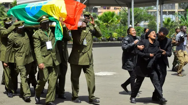 የጄኔራል ሰዓረ ቤተሰቦች